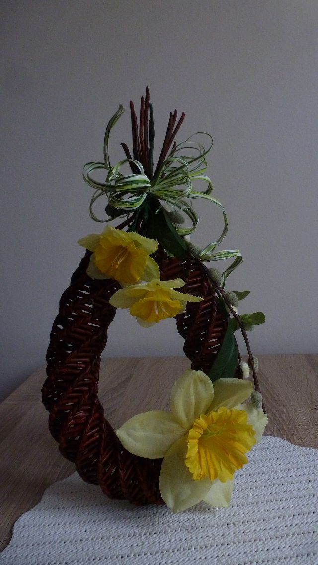 věneček s narcisy